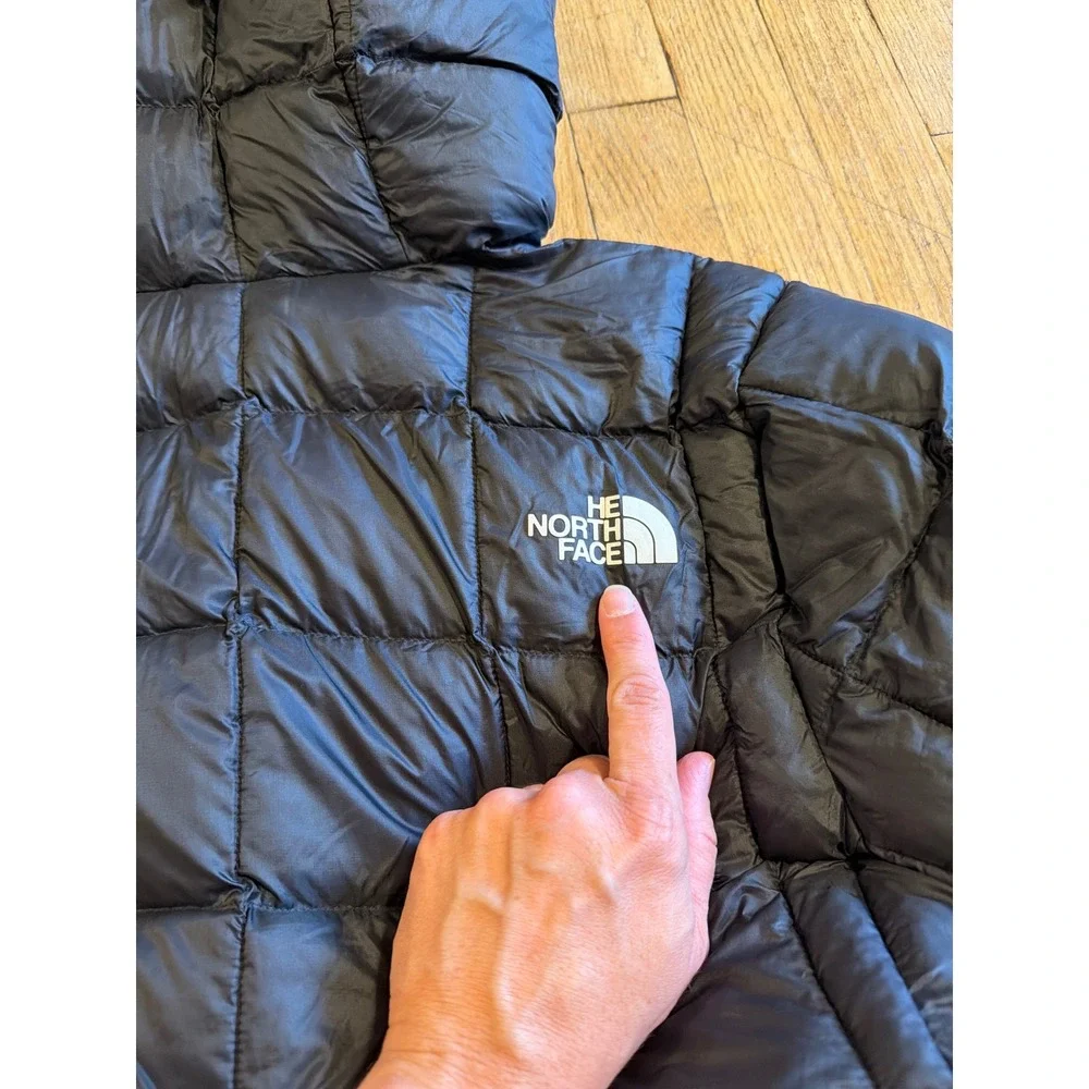 The North Face Mens ThermoBall Eco Hoodie Black Puffer Jacket Small FLAW